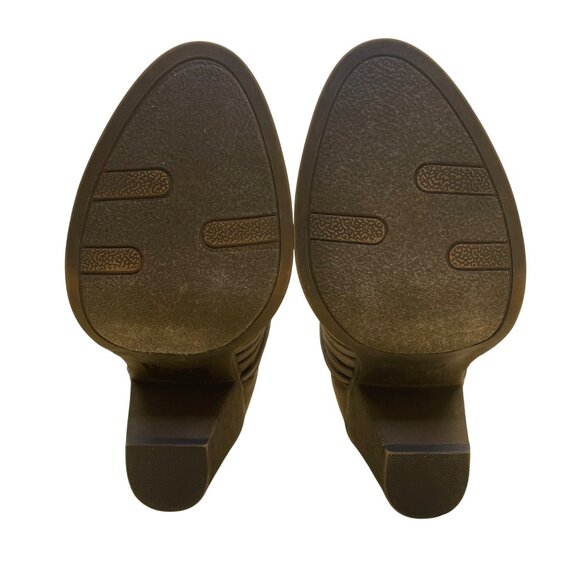 Fergalicious Women’s Taupe Zip Closure Heeled Weever Ankle Booties Size 7.5M - Picture 9 of 10